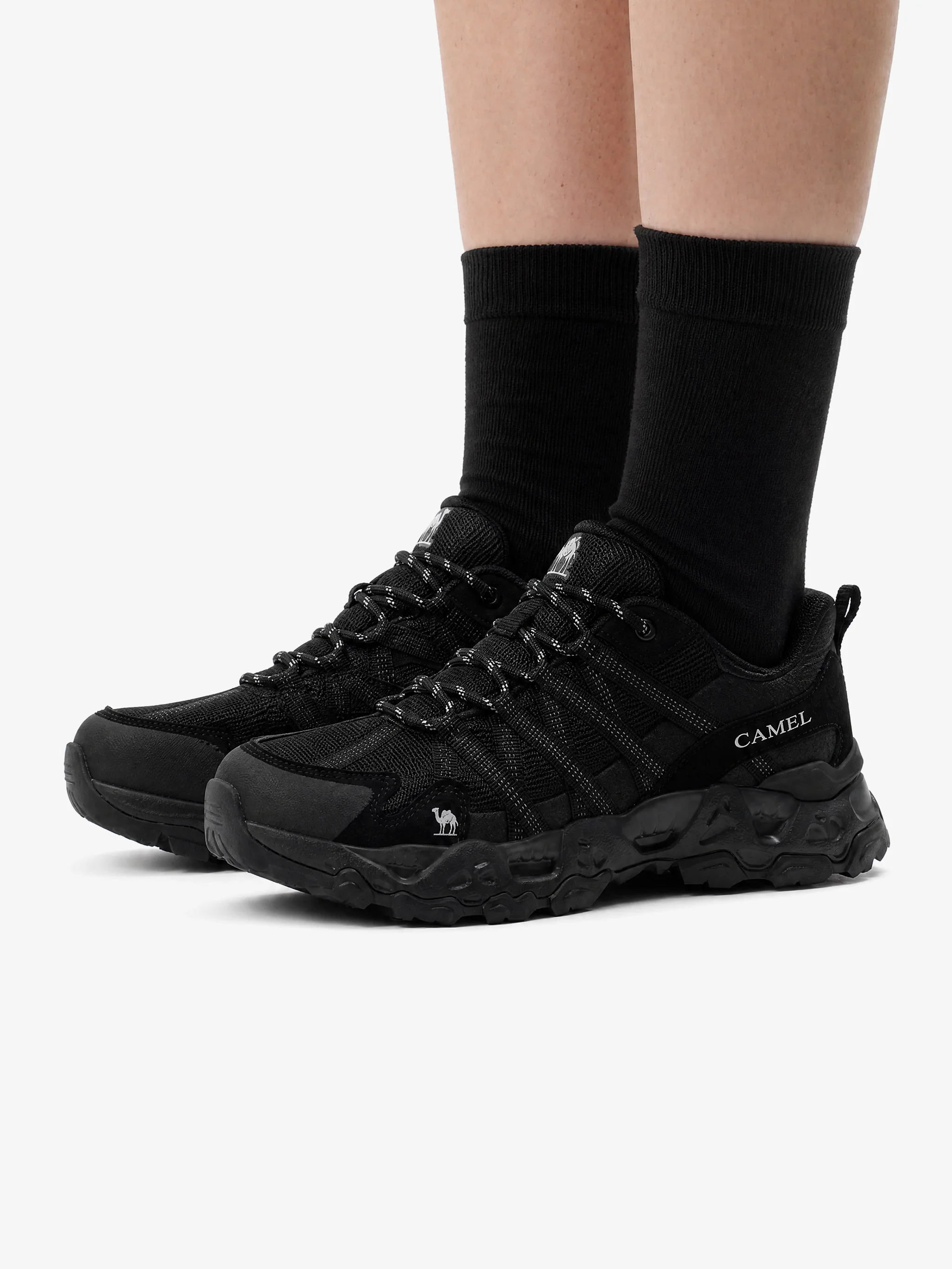Women’s Lightweight Hiking Sneakers - Image 5